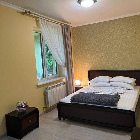 Guest House At Lesya Ukrainka Truskawez Exterior foto