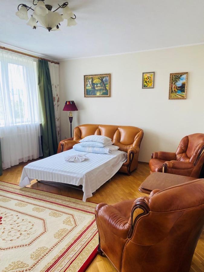Guest House At Lesya Ukrainka Truskawez Exterior foto