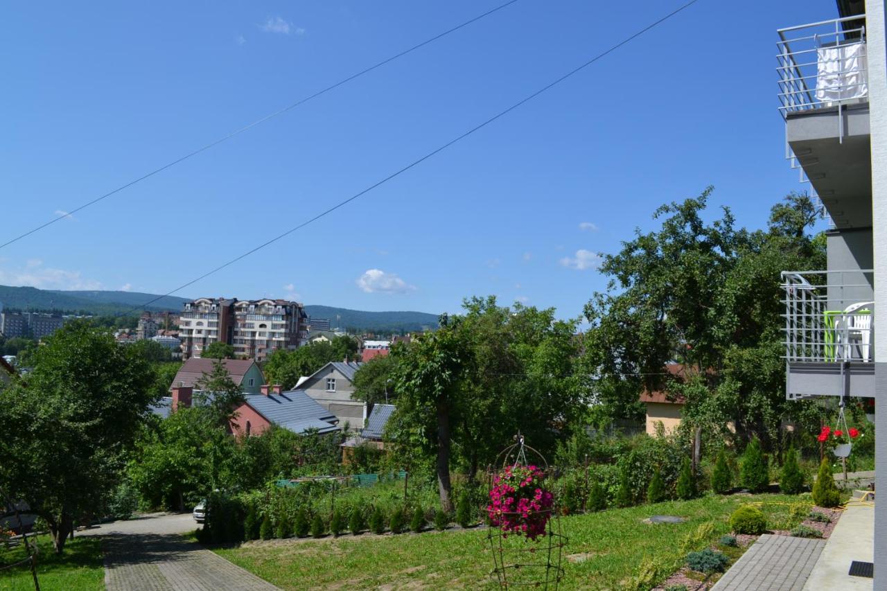 Guest House At Lesya Ukrainka Truskawez Exterior foto