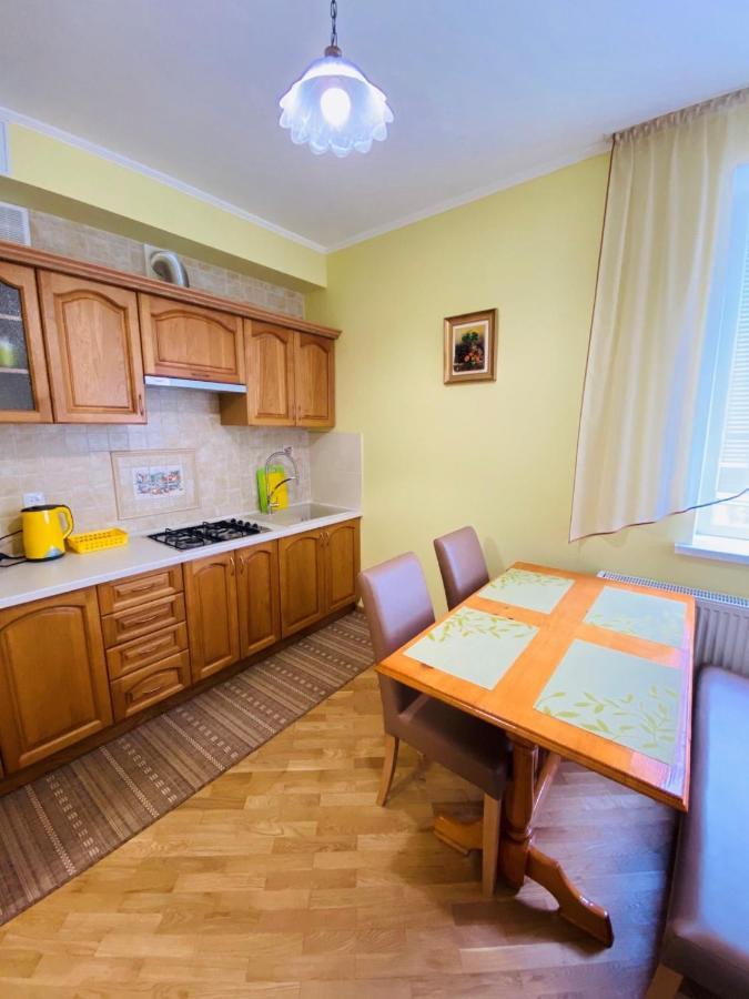 Guest House At Lesya Ukrainka Truskawez Exterior foto