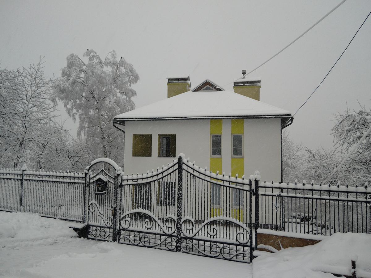 Guest House At Lesya Ukrainka Truskawez Exterior foto