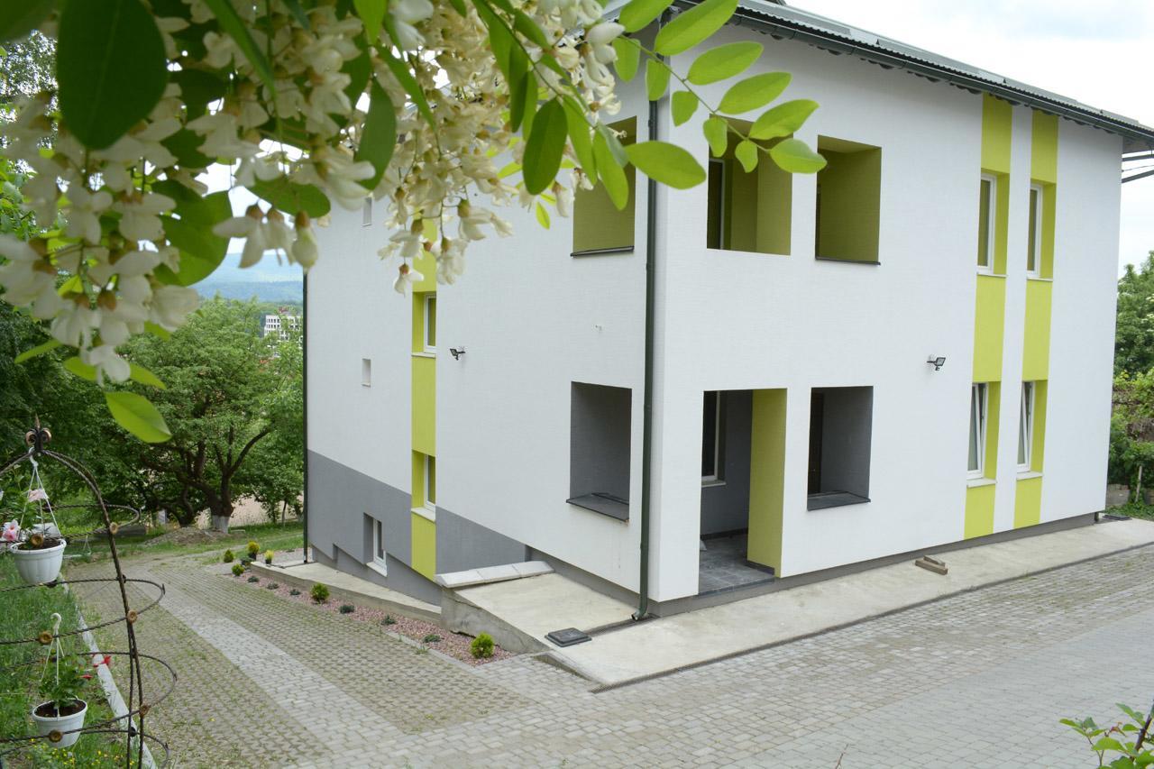 Guest House At Lesya Ukrainka Truskawez Exterior foto